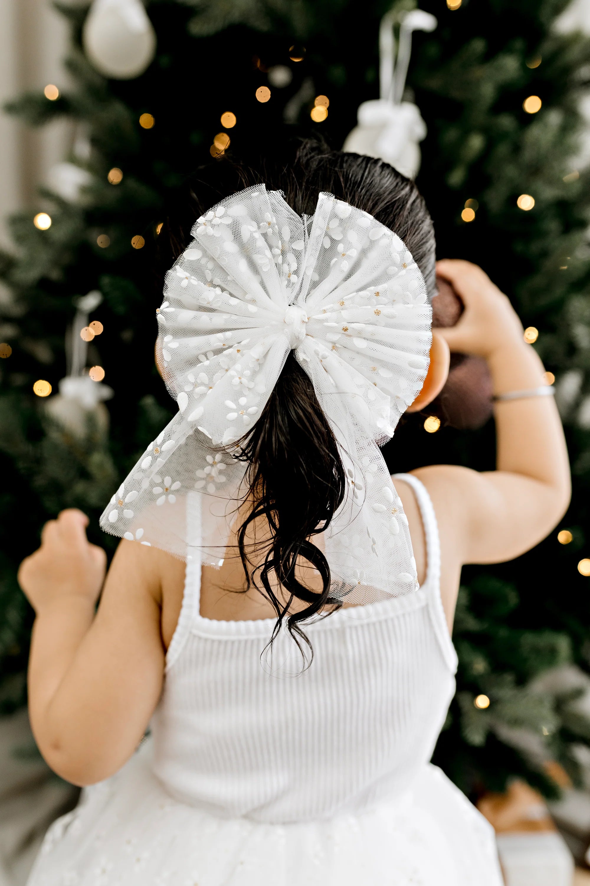 Tulle Sailor Bow | White with Gold Daisies