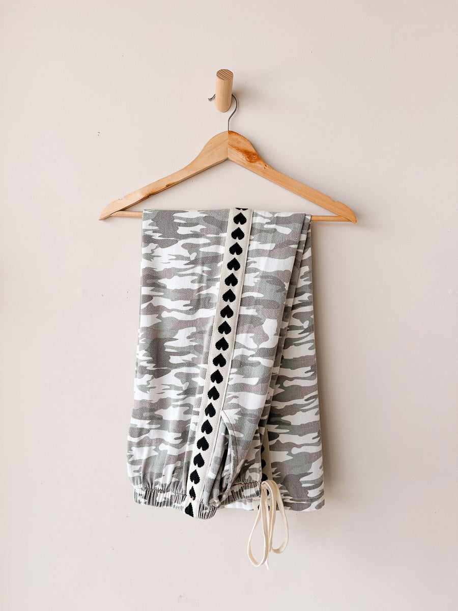 Women's Pants | Light Camo / Black Heart Trim