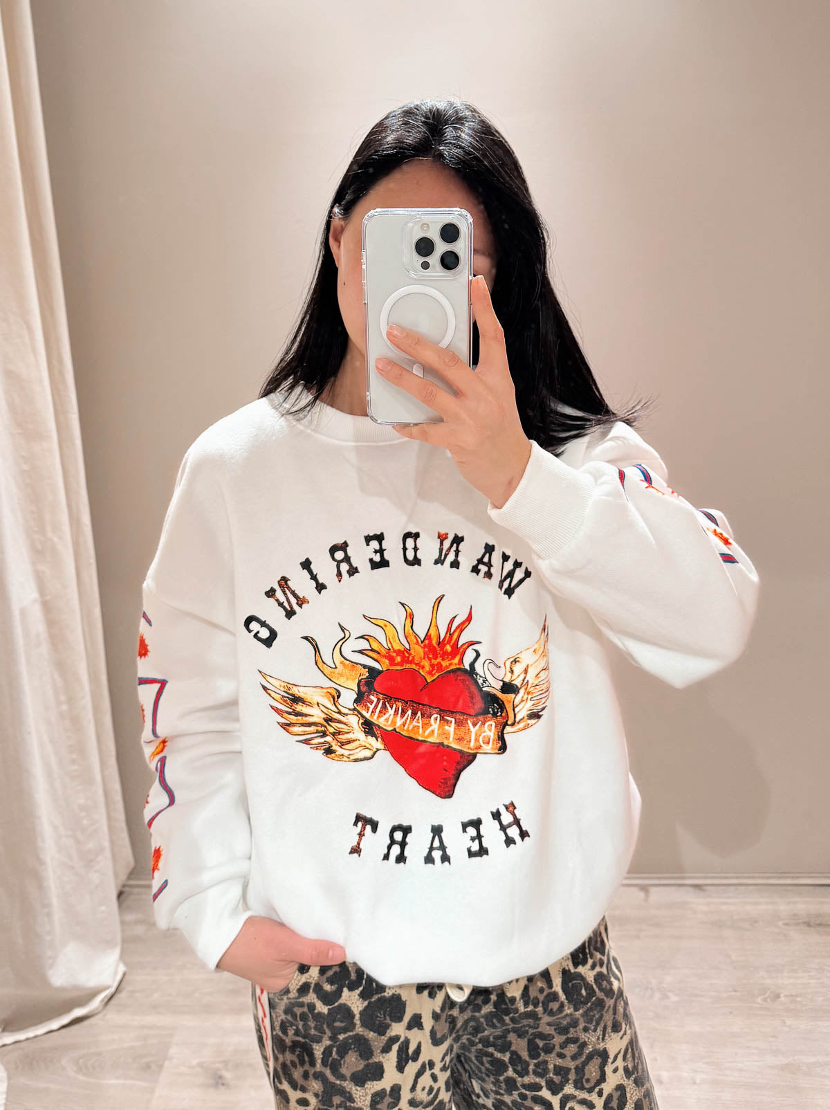Women's Wondering Hearts Sweat | White Fleece