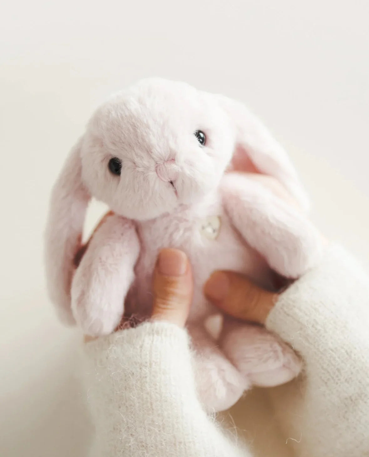 Snuggle Bunnies | Little Penelope | Blossom