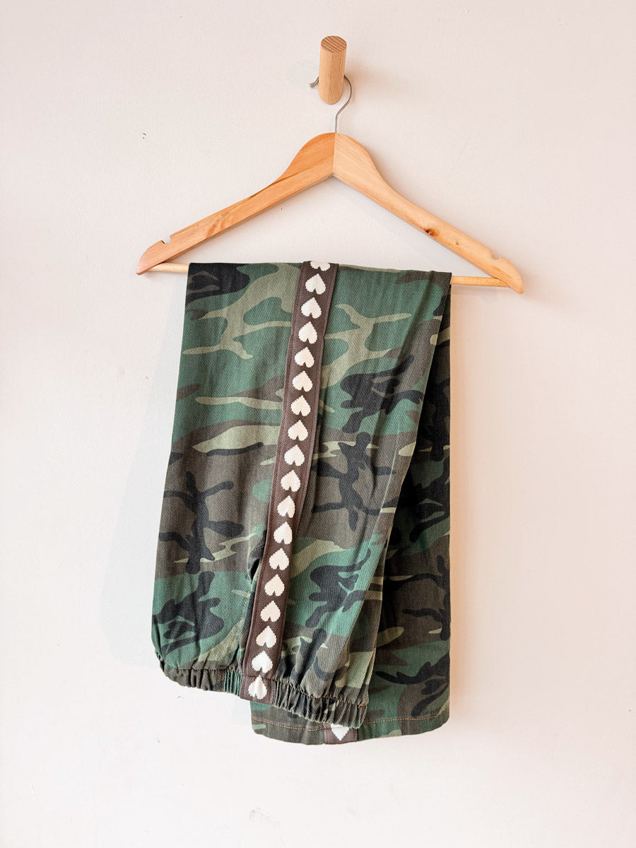 Women's Pants | Camo / Choc Cream Heart Trim