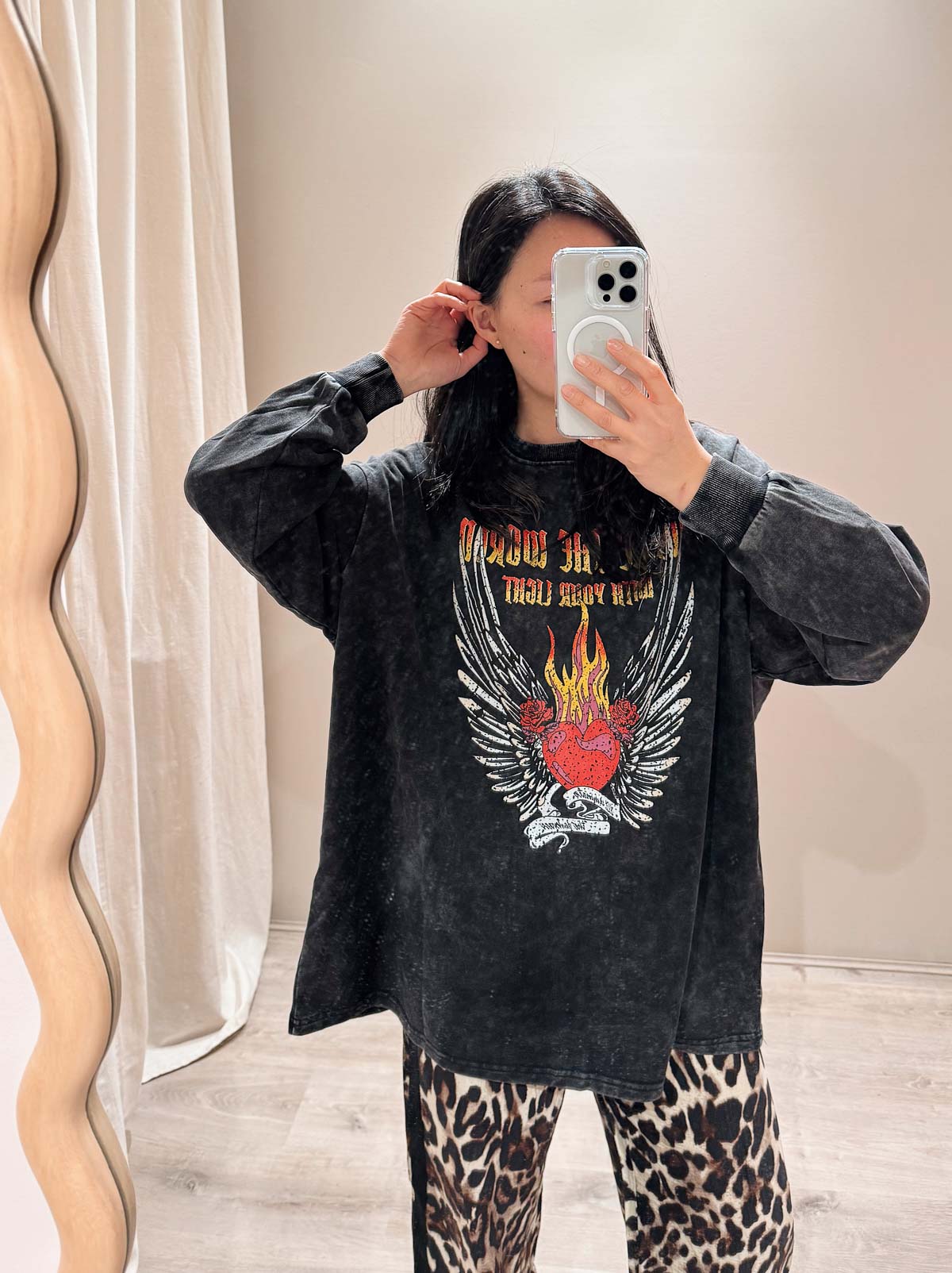 Oversized Pullover | Wake The World