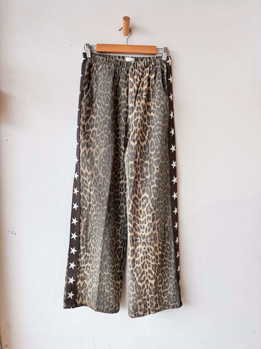Women's Pants | Leopard / Choc Cream Star