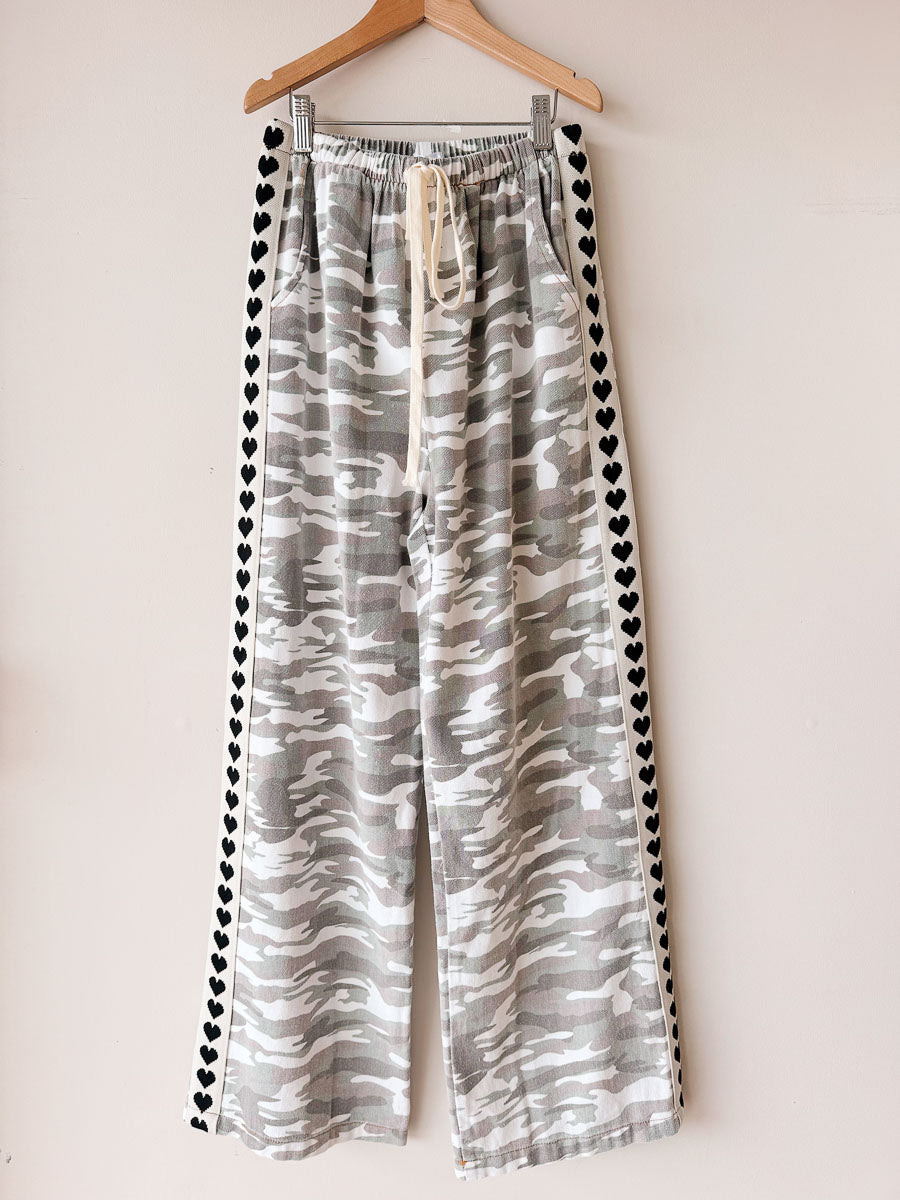 Women's Pants | Light Camo / Black Heart Trim
