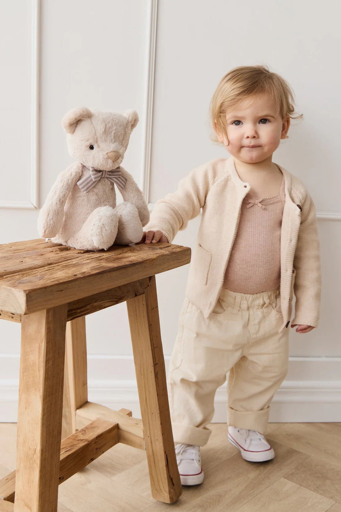 Snuggle Bunnies | Georgie With Bow