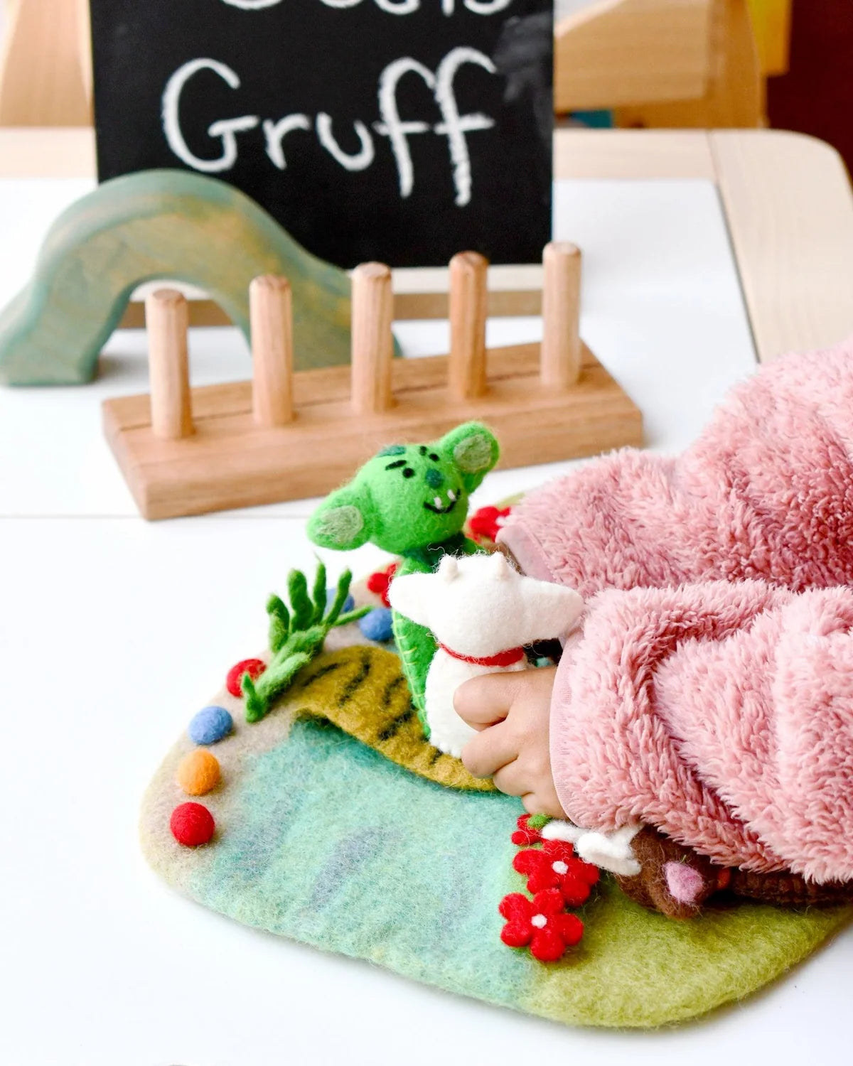 Felt Finger Puppets | Three Billy Goats Gruff