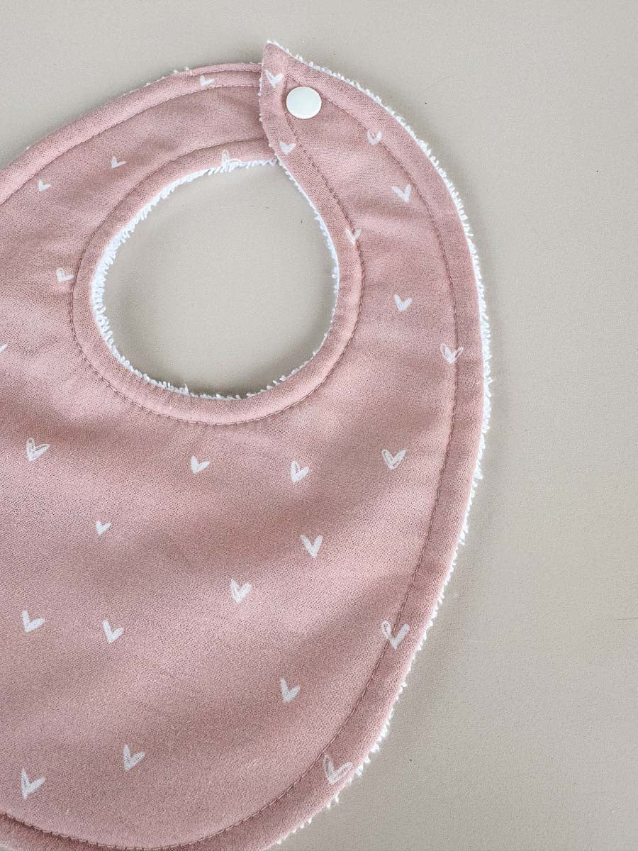 Cotton Dribble Bibs | Hearts dusty pink