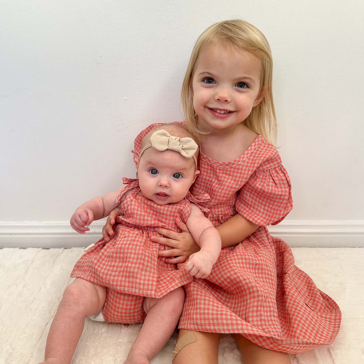 Emi Linen Romper | Coral Petite Check