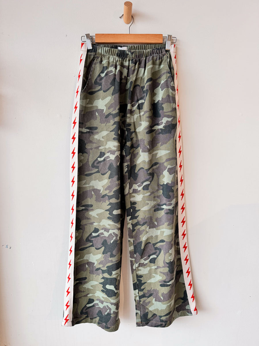 Women's Pants |  Camo / Red Lightning trim
