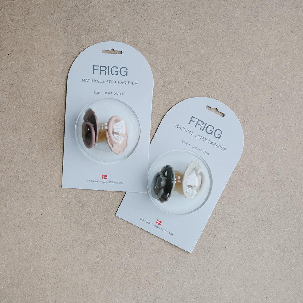 Round Latex 2-Pack Pacifiers | Daisy | Biscuit/Cream