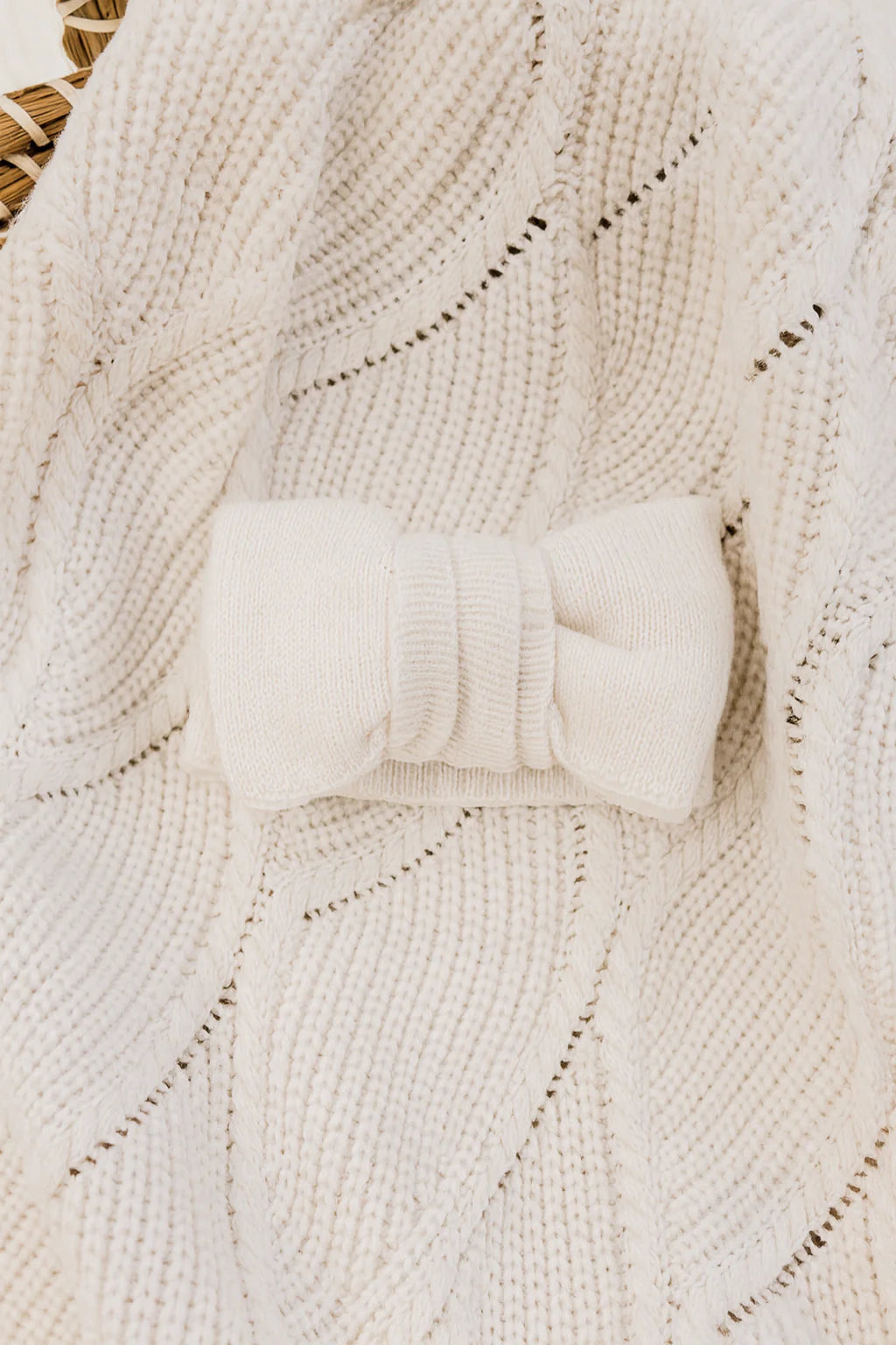 Top Knot Bow | Milk