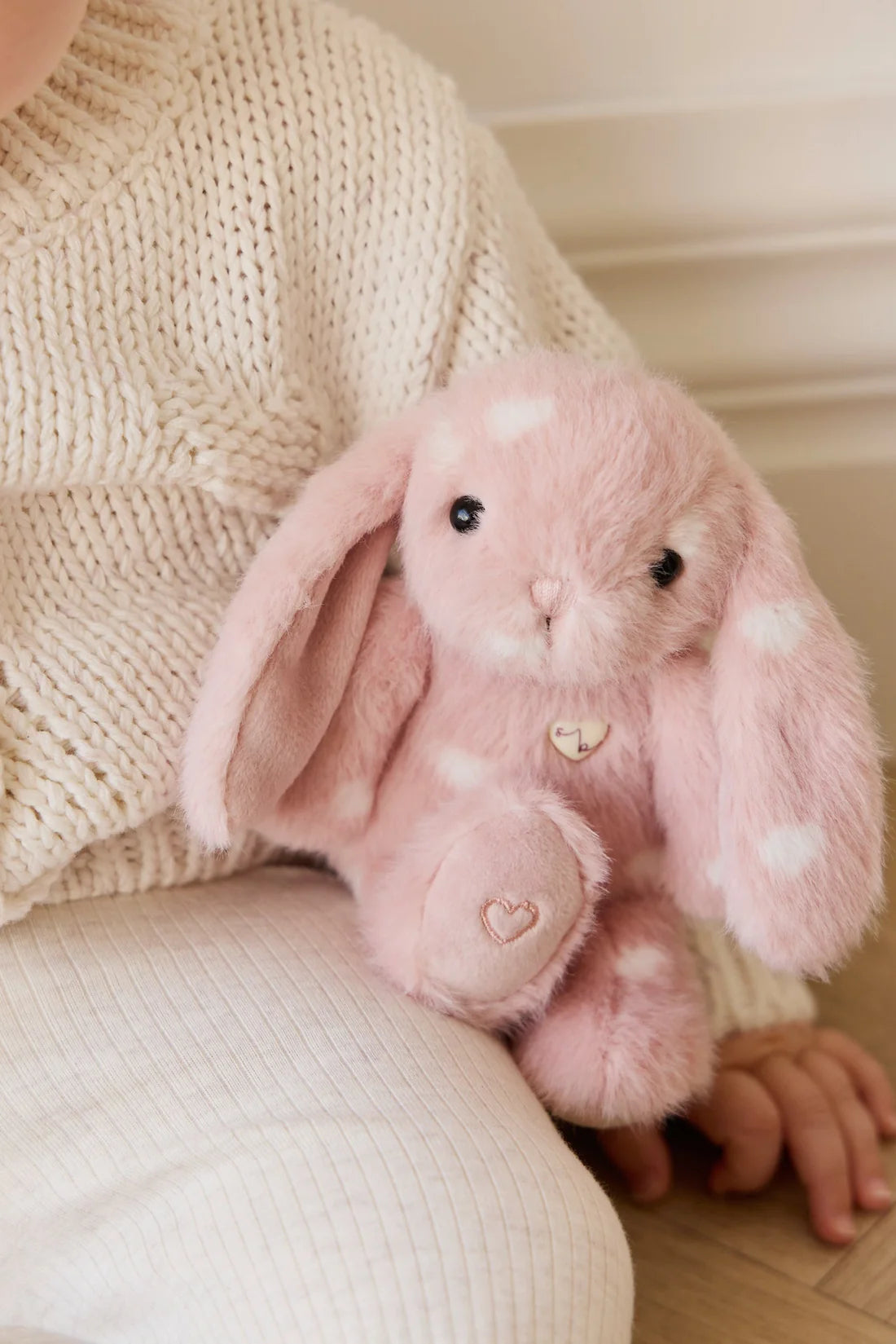 Snuggle Bunnies | Little Penelope | Little Love