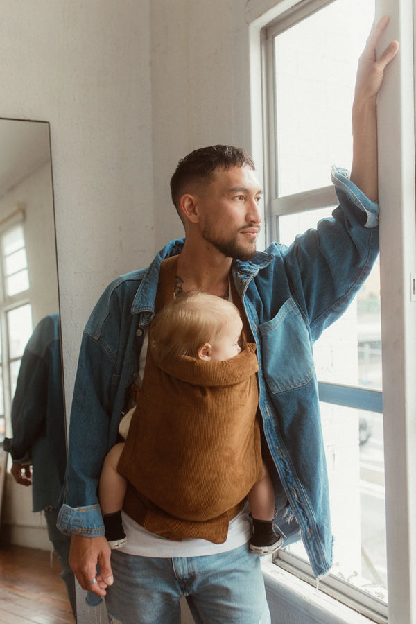 Corduory Baby Clip Carrier | Mocha