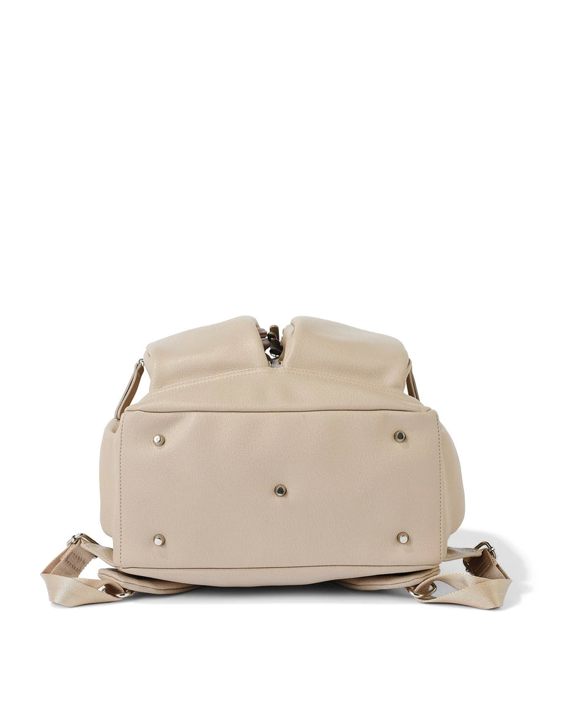 Nappy Backpack l Oat Dimple Faux Leather
