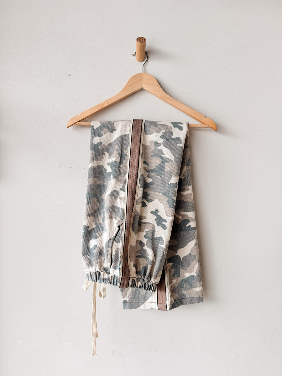 Women's Pants | Cream Camo / Brown Trim