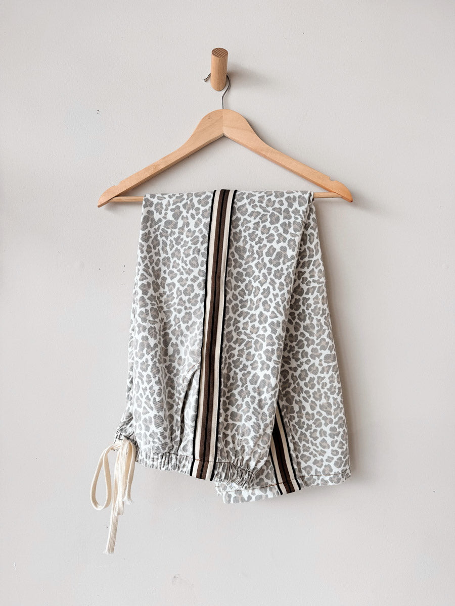 Women's Pants | Cream Leopard / Brown Trim