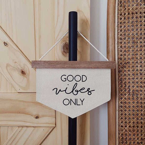 Wooden Quote Banner | Good Vibes